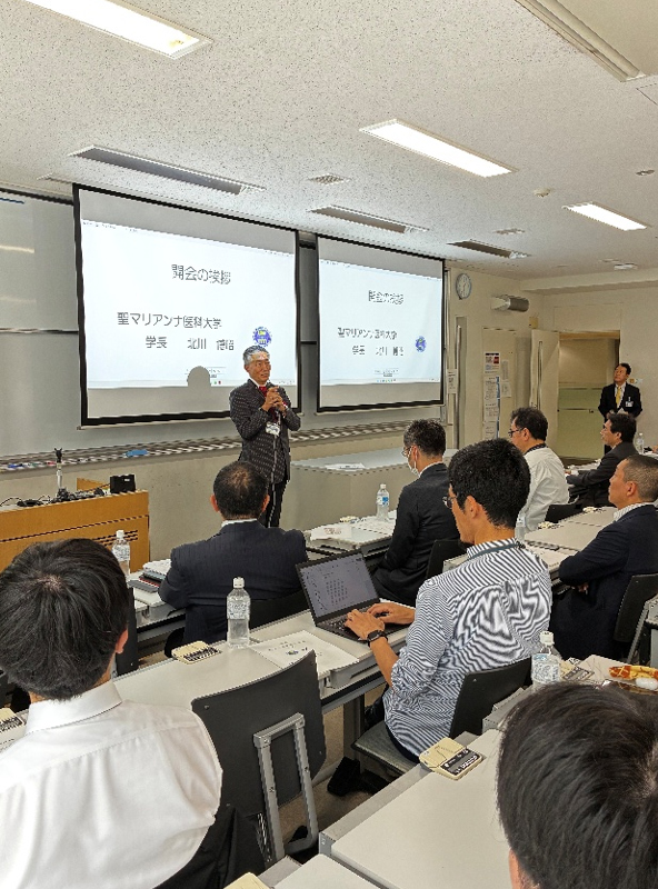 2026年度聖マリアンナ医科大学・明治大学共同研究会 ポスターセッション風景
