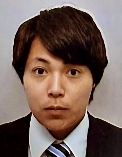 富田 真央