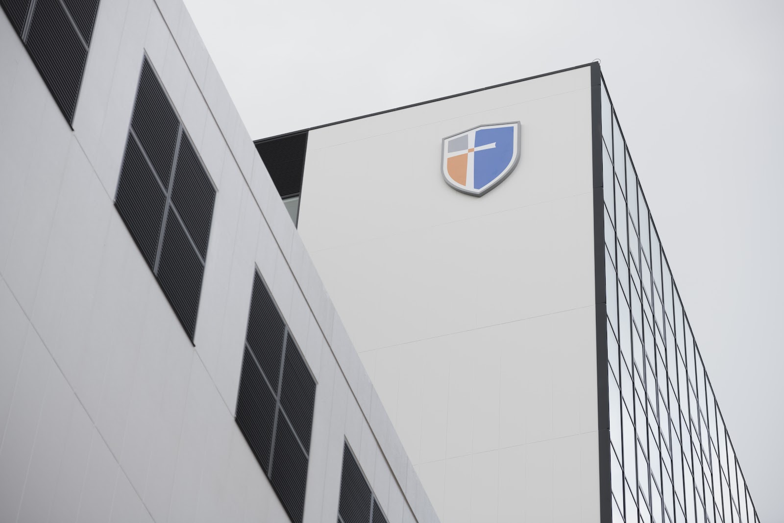 勉学に励む学生