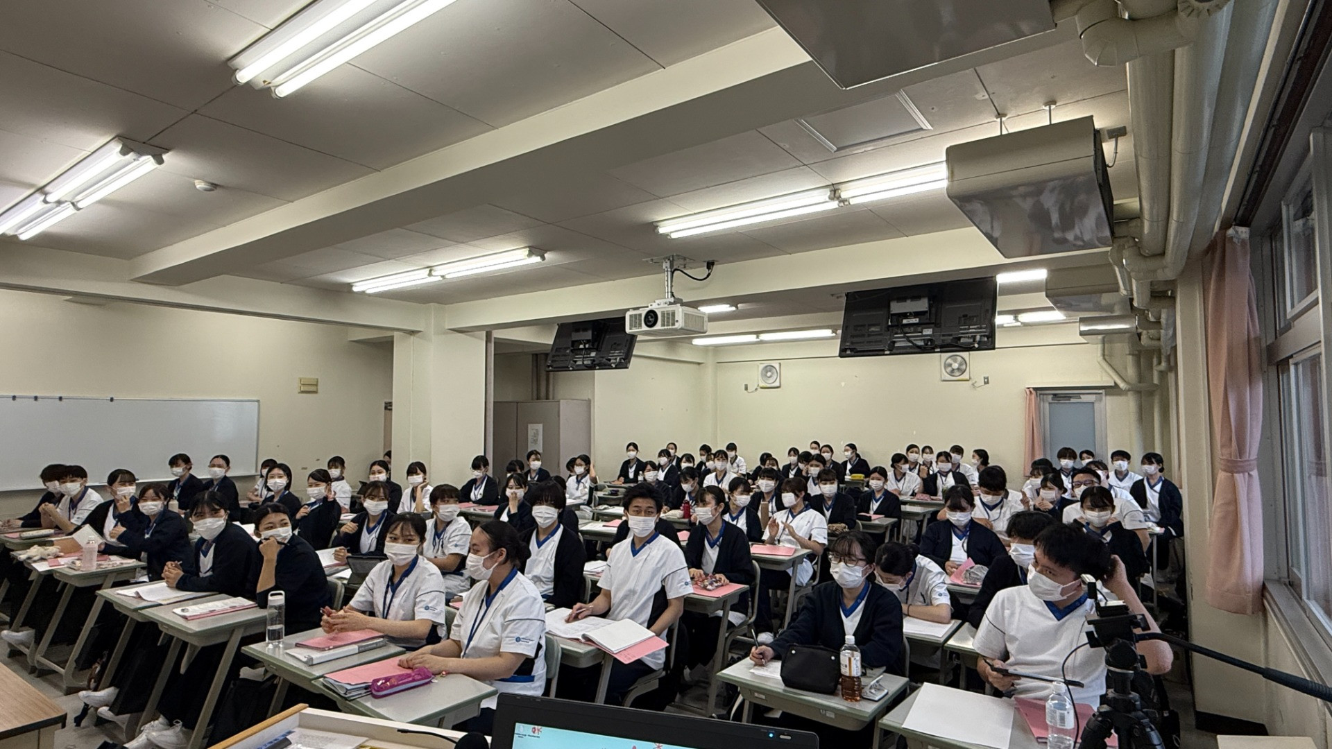 基礎看護学実習Ⅰを終えて ～初めての実習で学んだこと～